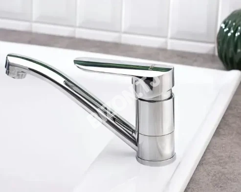 Смеситель для умывальника BOOU B8173-14А с коротким гусаком 2
