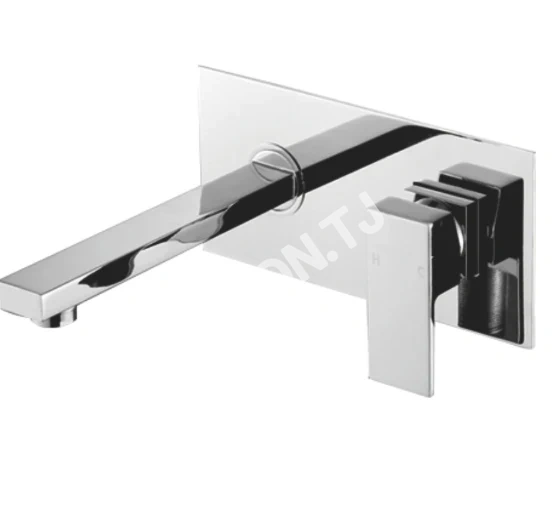 Смеситель для ванны BOOU B6042 с коротким гусаком 