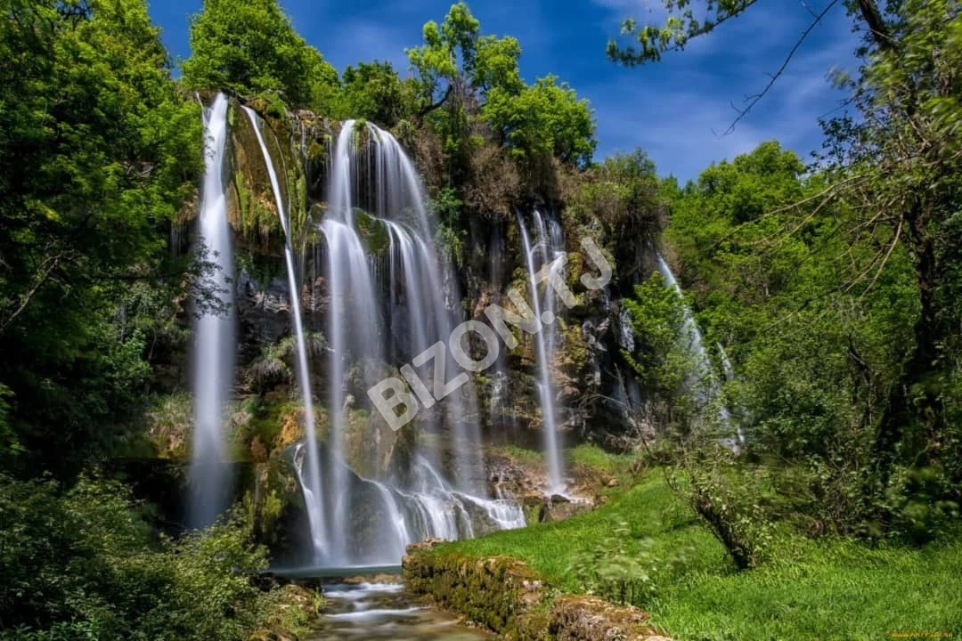 Фотообои Водопад, 1м2