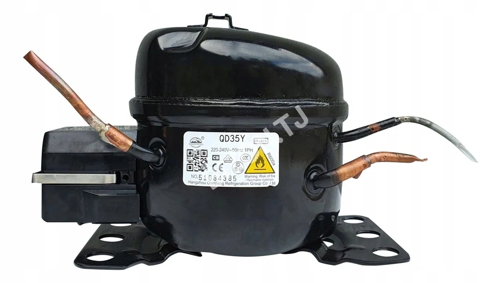 Холодильный мини компрессор Qd35y-C R600A