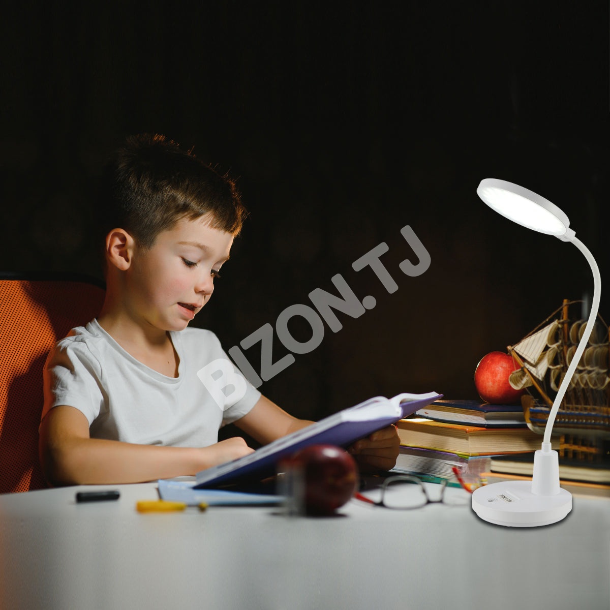 Trio Three-Step Dimming Minimalist Desk, 130-03759