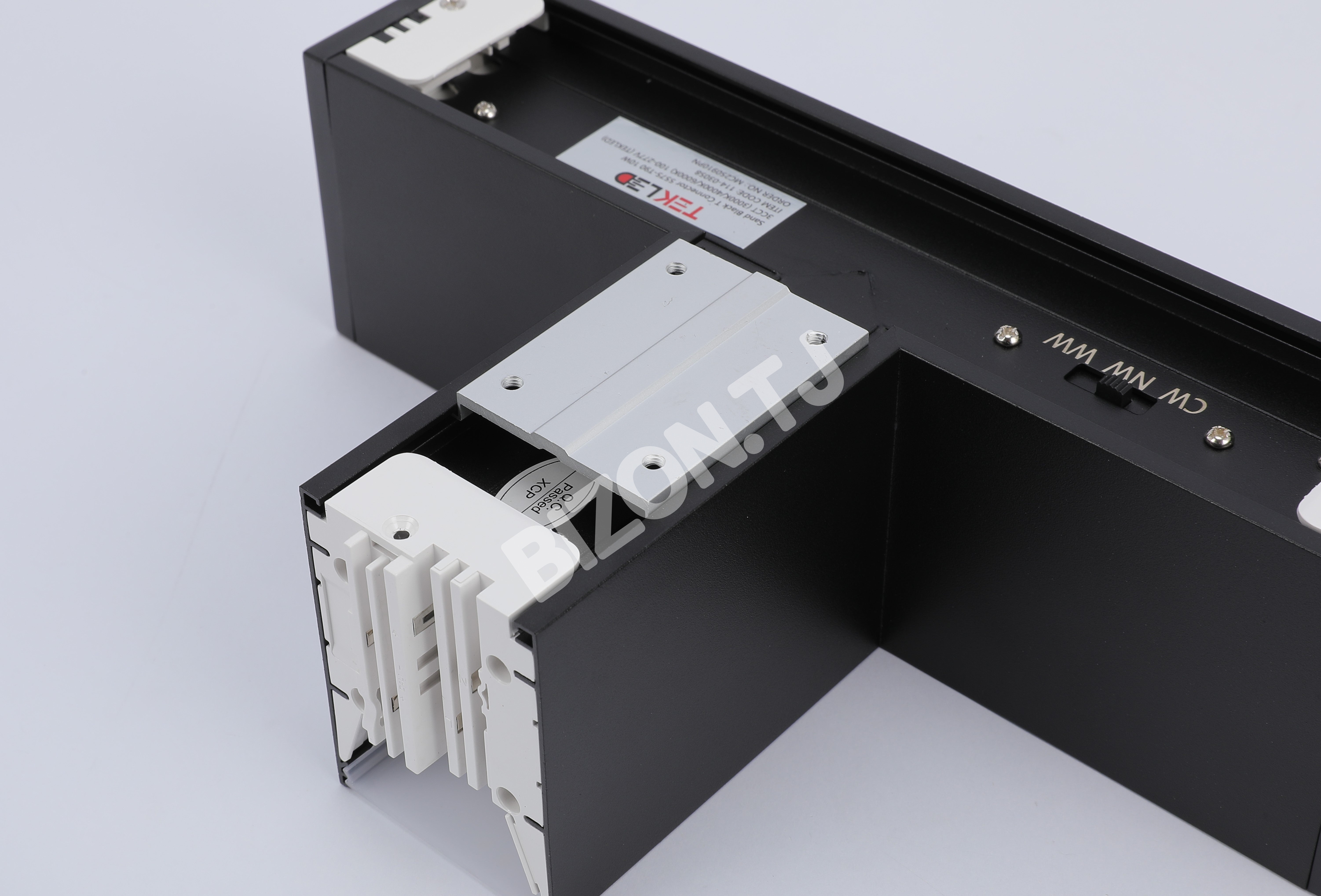 Соединитель песочный черный T Connector 5575-T90 10 Вт 3CCT6, 114-03058 5